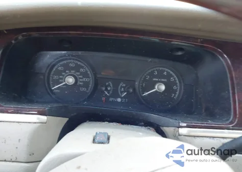 2009 Lincoln Town Car Signature Limited z USA, uszkodzony, nr VIN 2LNHM82VX9X620346